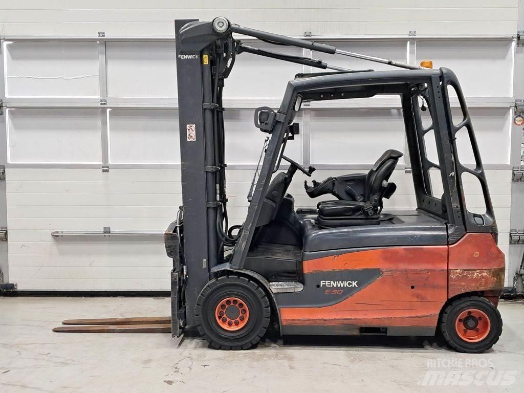 Linde E30L-01 电动叉车