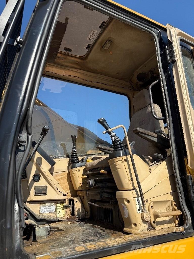 CAT 325 LN 履带挖掘机