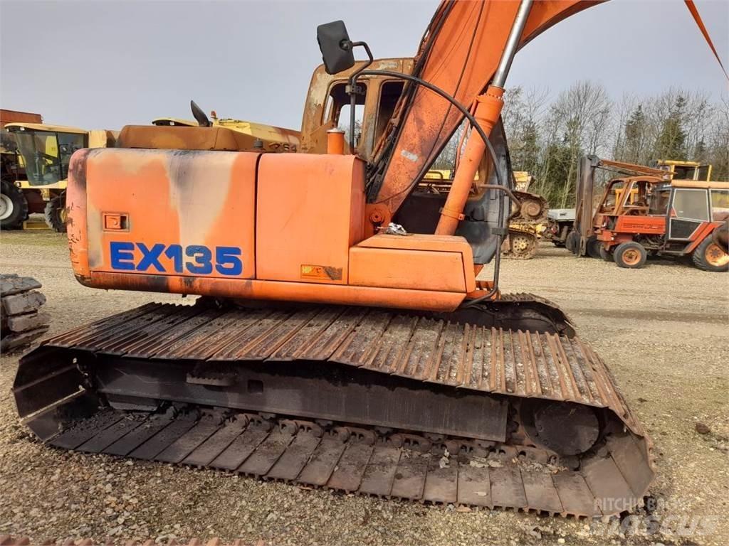 Hitachi EX135 拖拉机/农用车