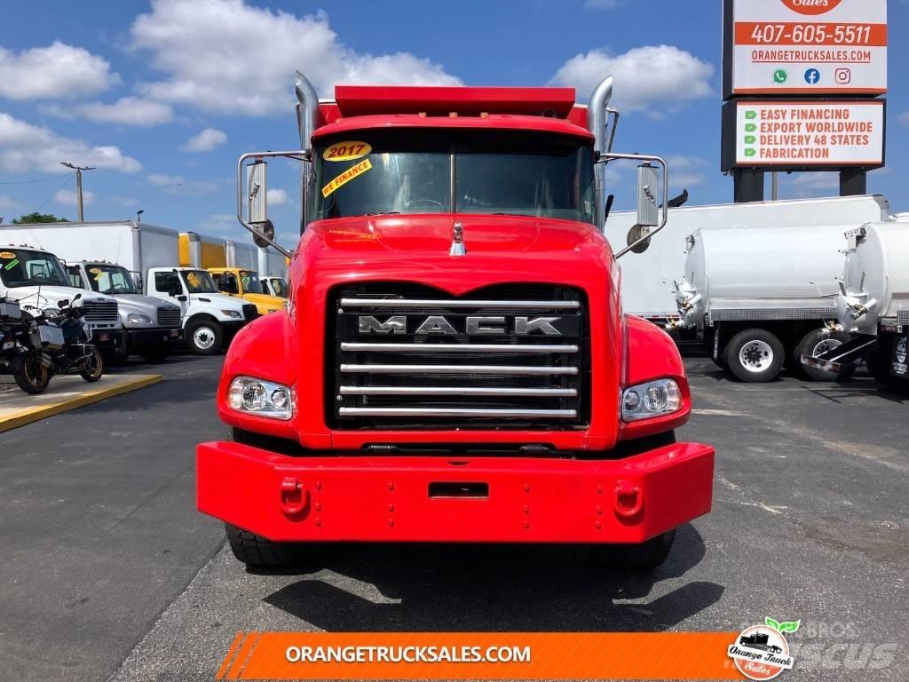 Mack Granite 自卸式货车