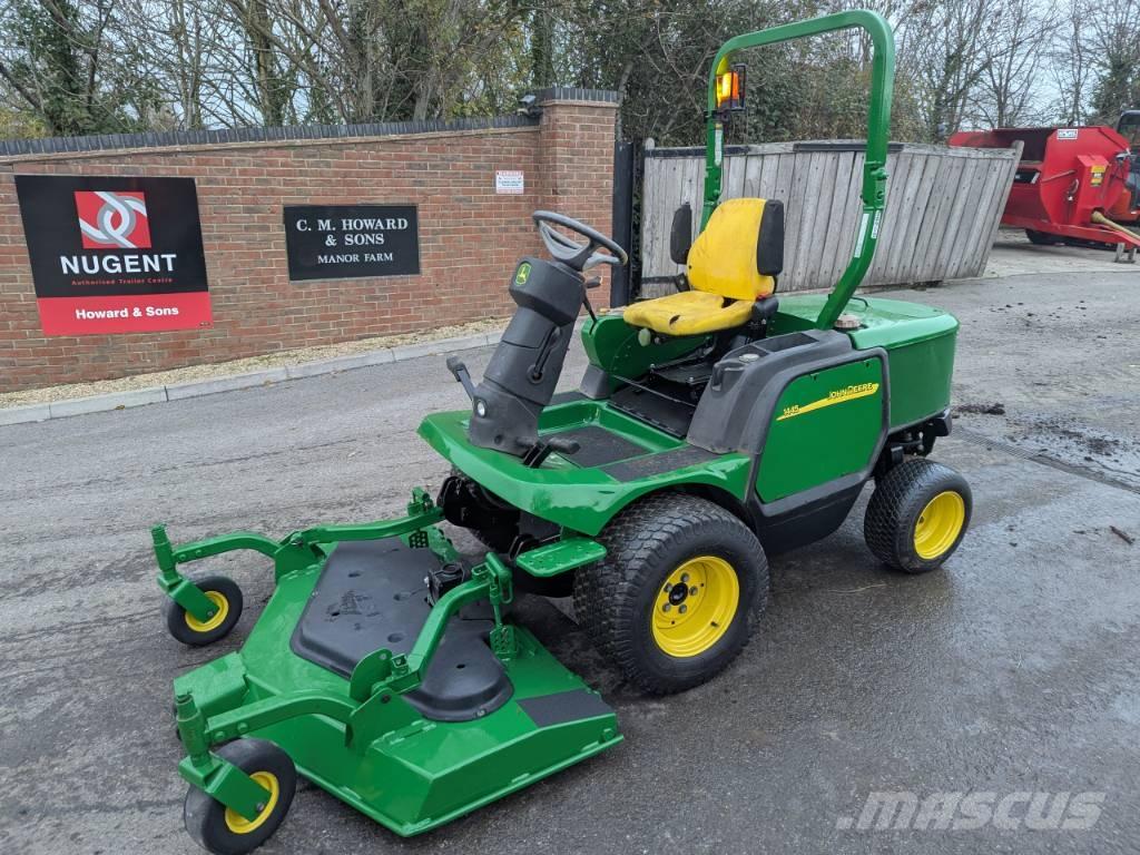 John Deere 1445 骑乘式割草机