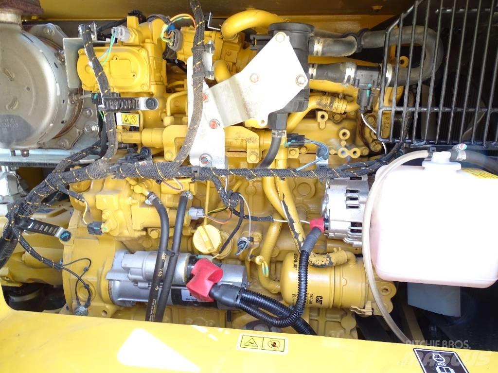 CAT 310 中型挖掘机
