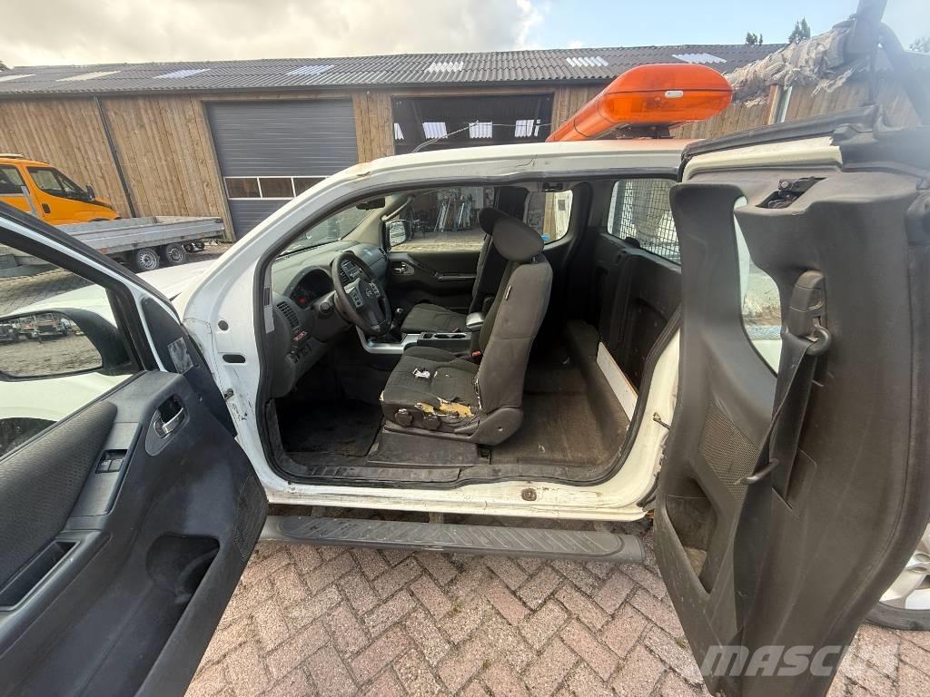 Nissan Navara 皮卡车