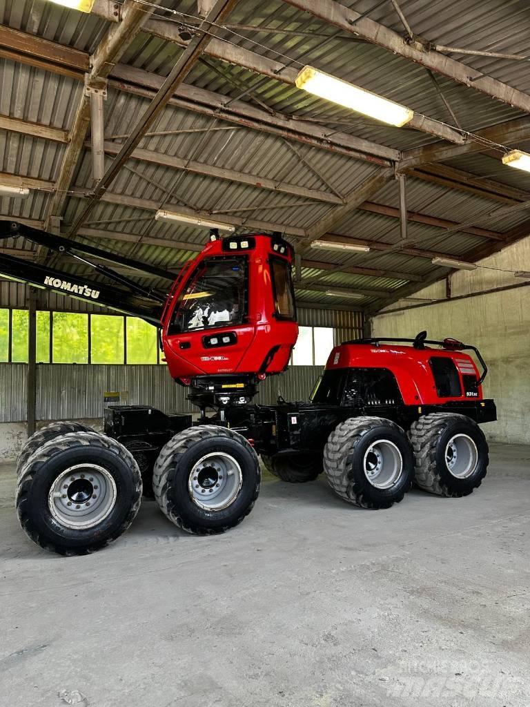 Komatsu 931 XC 收割机