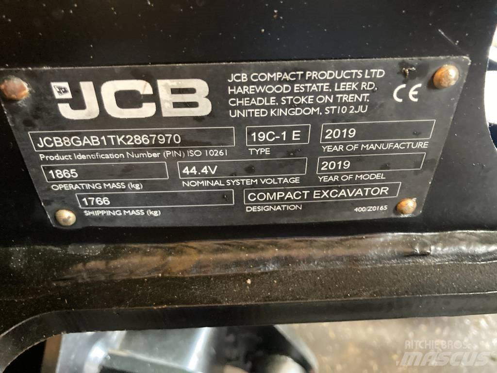 JCB 19 C-IETEC 小型挖掘机