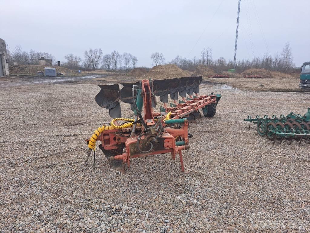 Kverneland Ecomat 双向犁