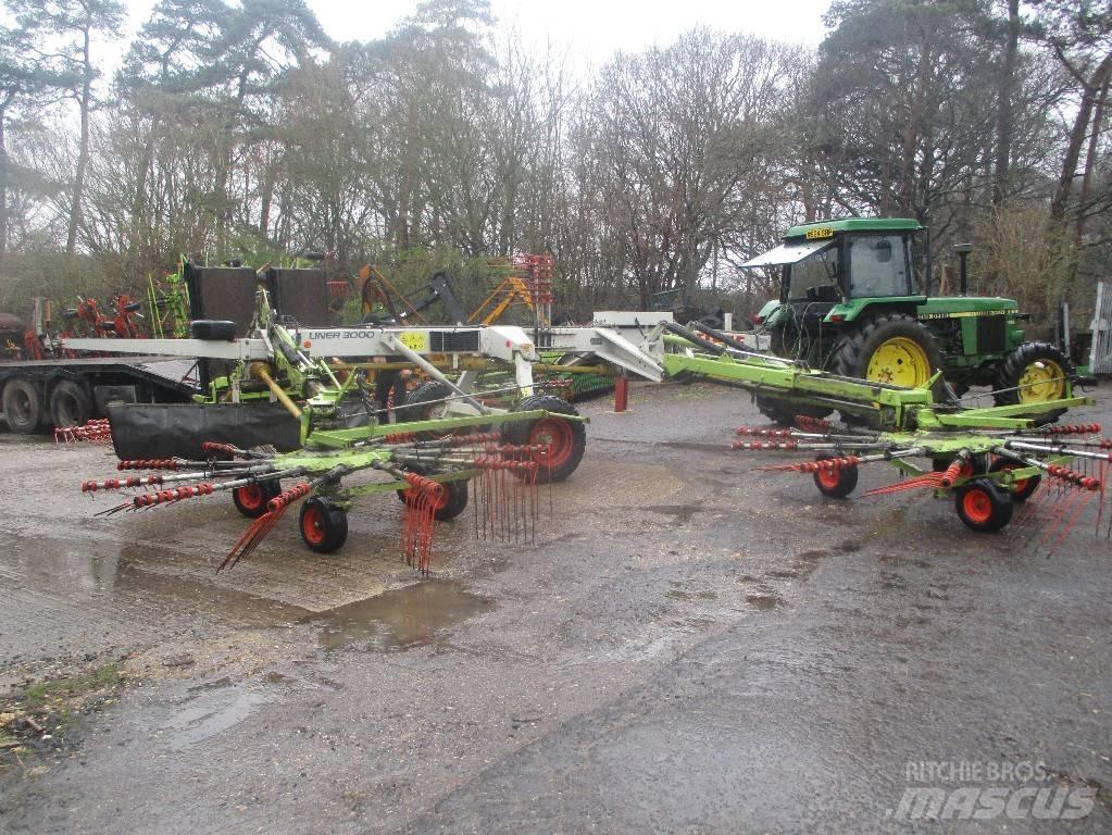 CLAAS Liner 3000 犁耙和摊草机