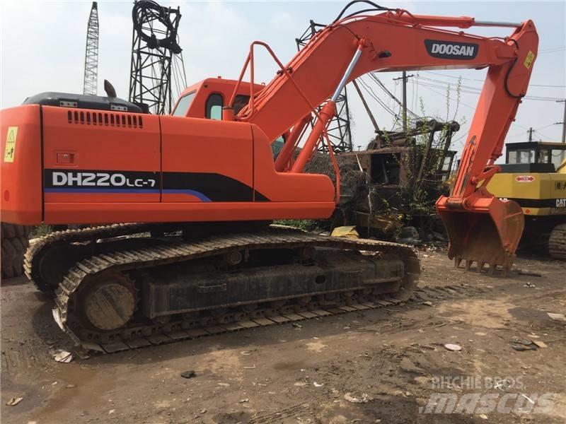 Doosan dh220lc-7 履带挖掘机