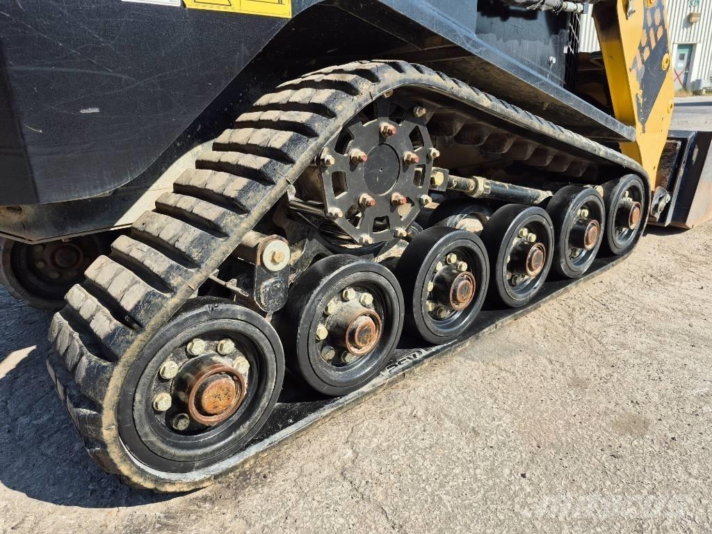 ASV RT 25 滑移装载机