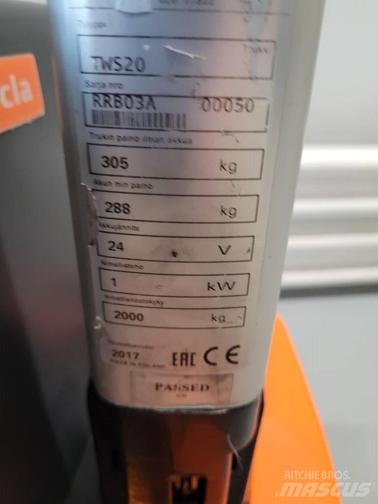 Rocla TWS20 手摇升降机