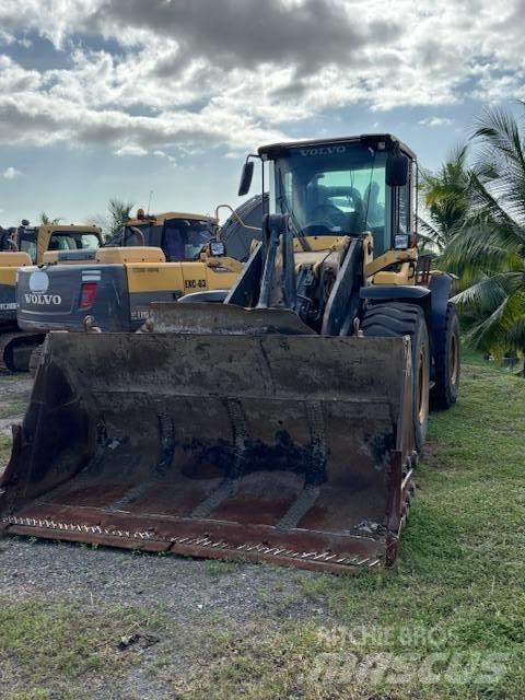 Volvo L 90 F 轮式装载机