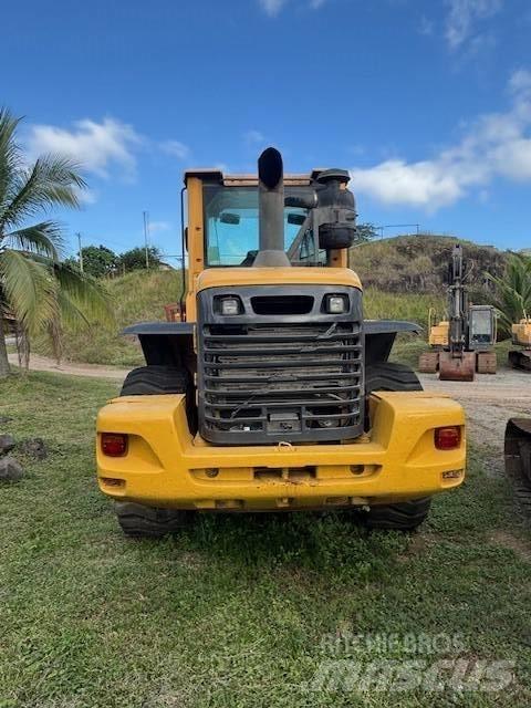 Volvo L 90 F 轮式装载机