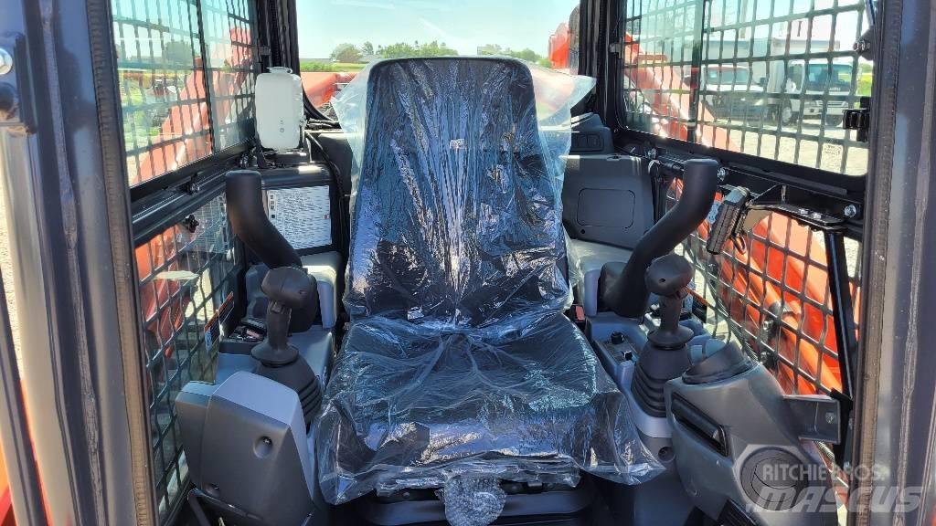 Kubota SVL97-2 滑移装载机