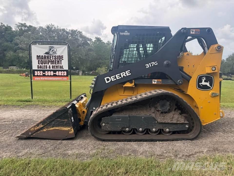 John Deere 317 滑移装载机
