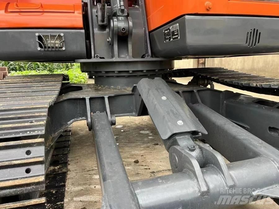Doosan DX75-9C 履带挖掘机