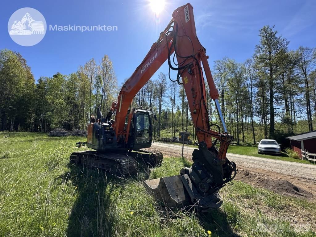 Hitachi ZX 135 US-6 履带挖掘机