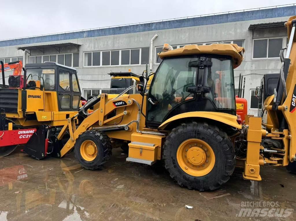 CAT 420 F 反铲装载机