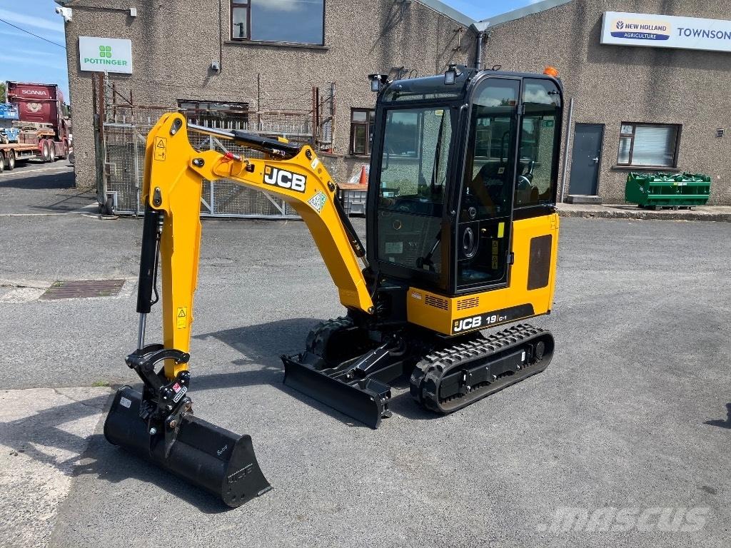 JCB 19 C-1 小型挖掘机