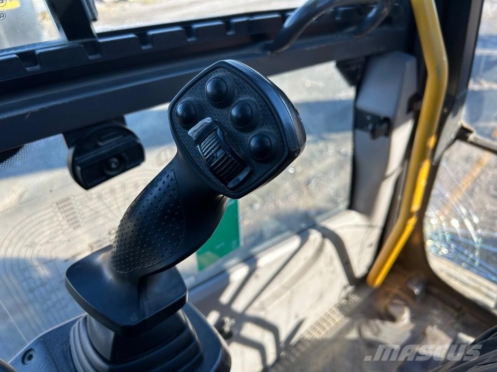 Volvo EC 220 DL 履带挖掘机