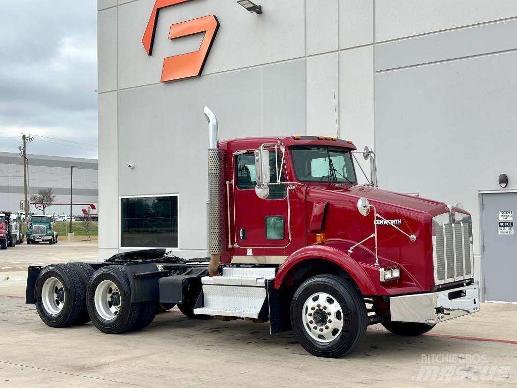 Kenworth T 800 牵引车