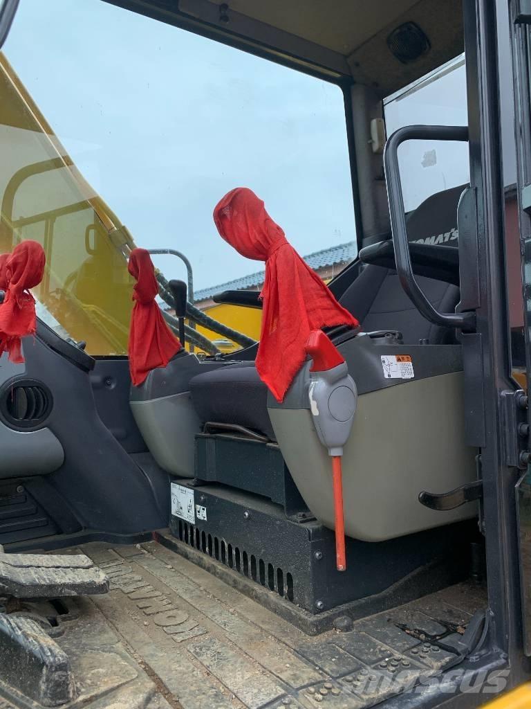 Komatsu PC 70 中型挖掘机