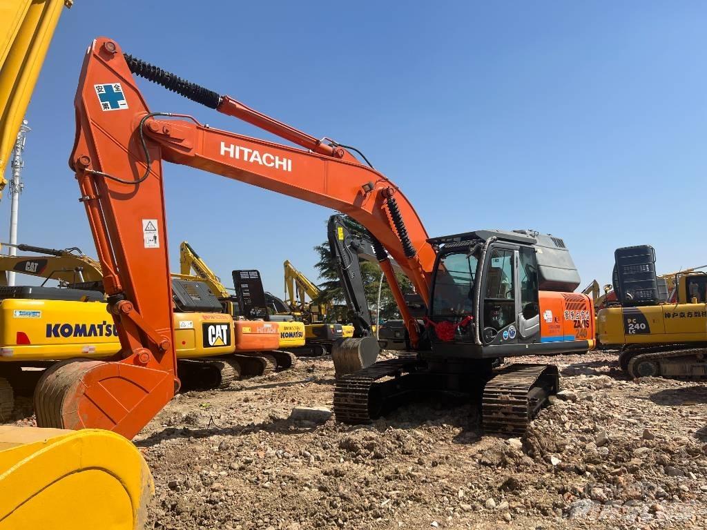 Hitachi ZX 240-3 履带挖掘机