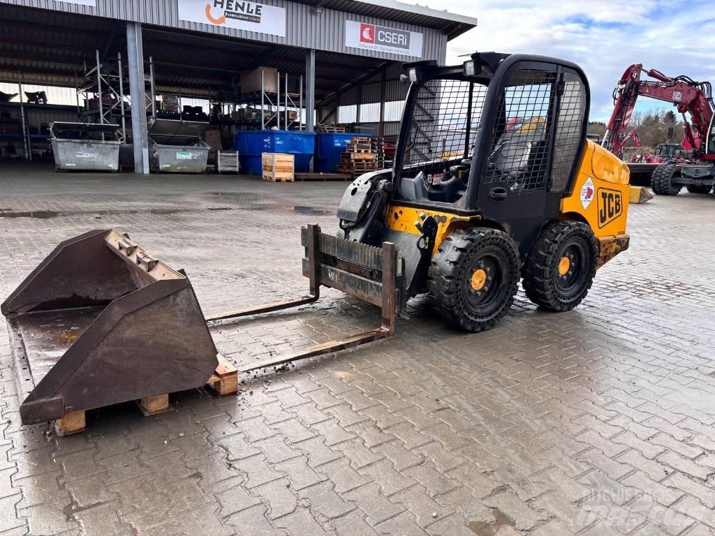 JCB 170 滑移装载机