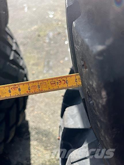  540/65R30 其他清扫车和扫雪车