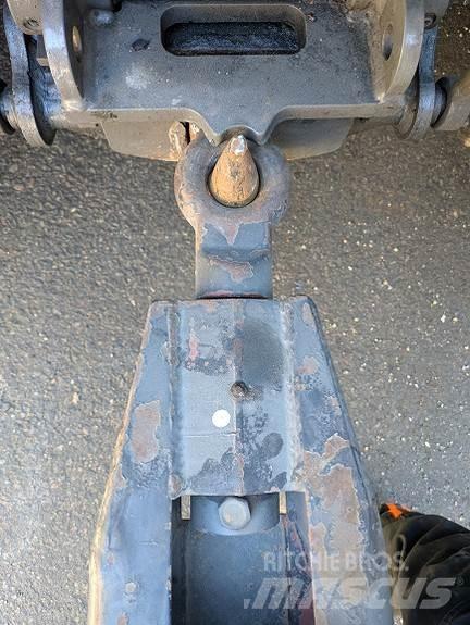 Agromet T042 箱式拖车