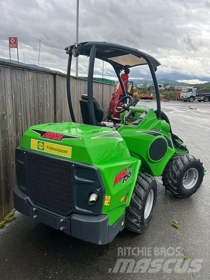 Avant 755i 滑移装载机