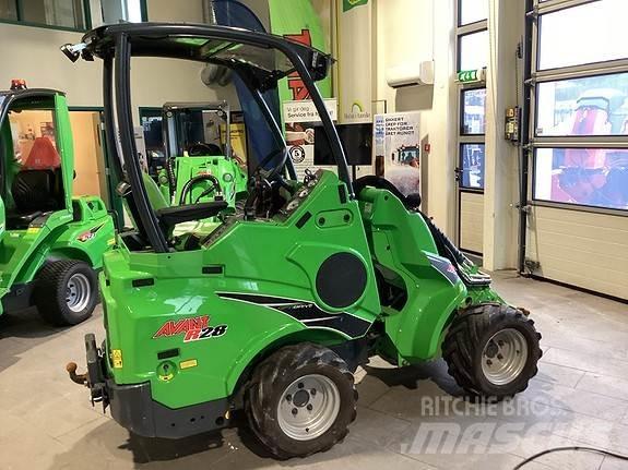 Avant R28 滑移装载机