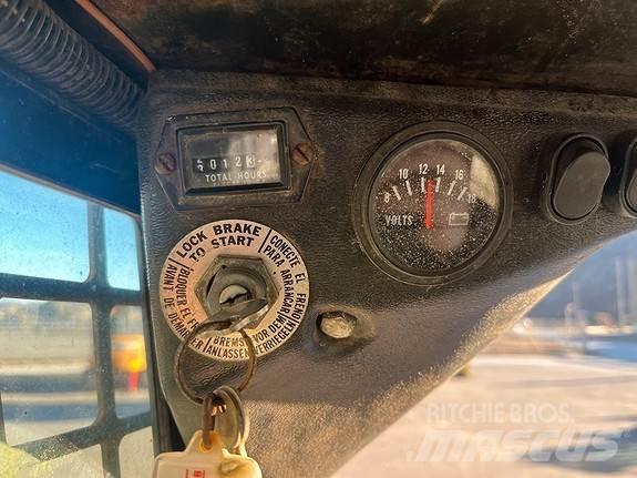 Bobcat 743 滑移装载机