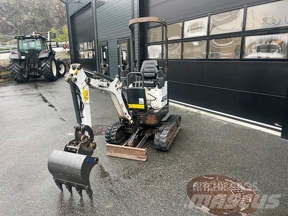 Bobcat E10 小型挖掘机