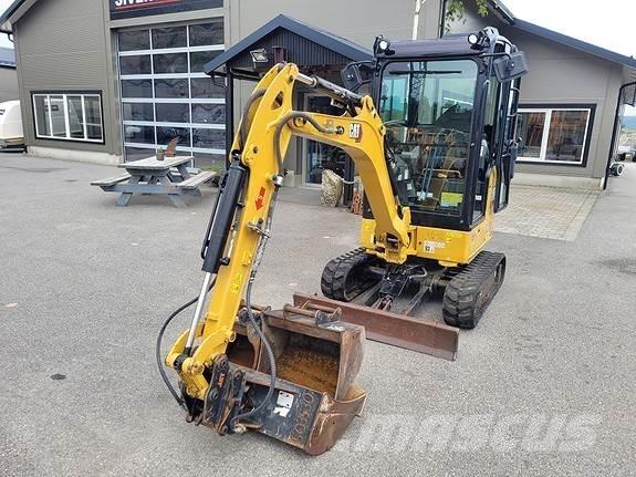 CAT 301.8 小型挖掘机