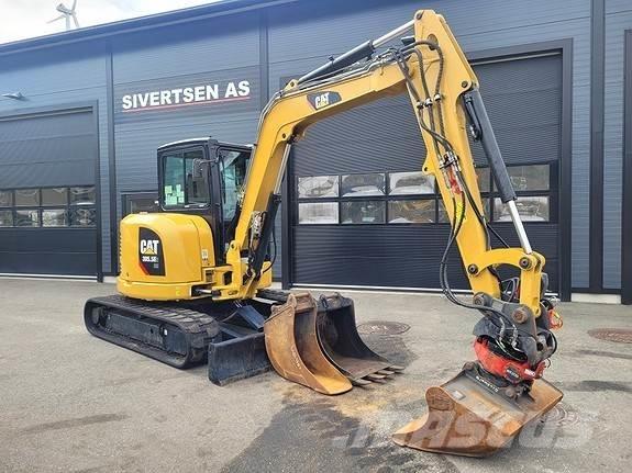 CAT 305.5 E2 CR 小型挖掘机