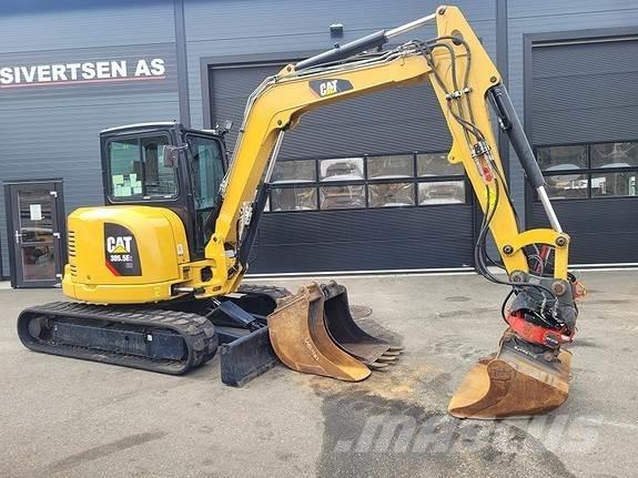 CAT 305.5 E2 CR 小型挖掘机
