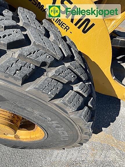 CAT 906hl 轮式装载机