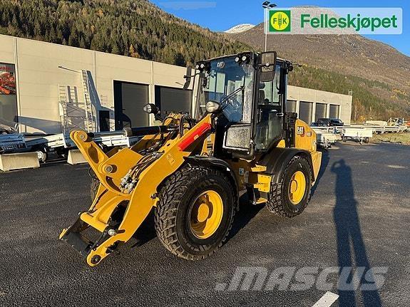 CAT 908 滑移装载机