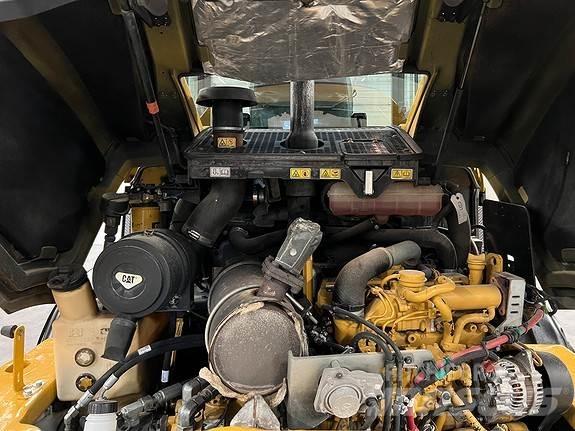 CAT 908M 轮式装载机