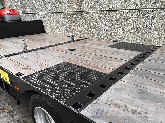 Dølen M16 箱式拖车