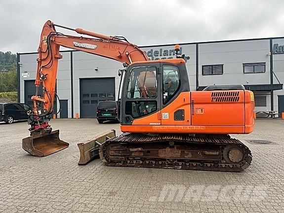 Doosan DX140LC 履带挖掘机