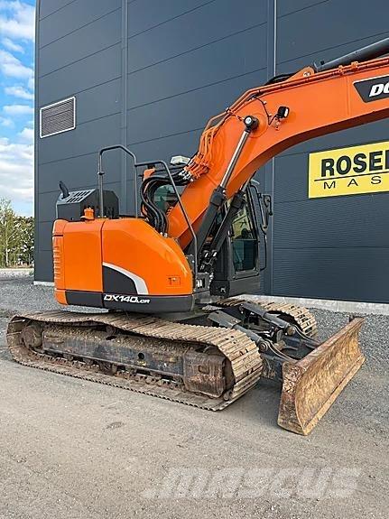 Doosan DX140LCR-5 履带挖掘机