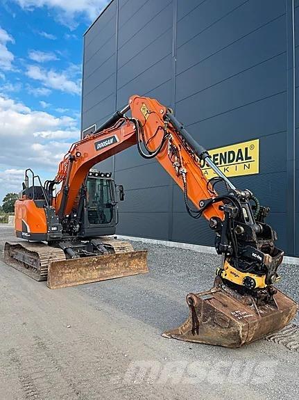 Doosan DX140LCR-5 履带挖掘机
