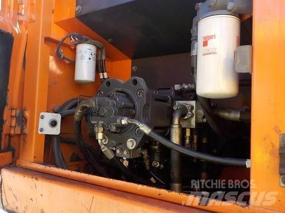 Doosan DX225LC-3 履带挖掘机