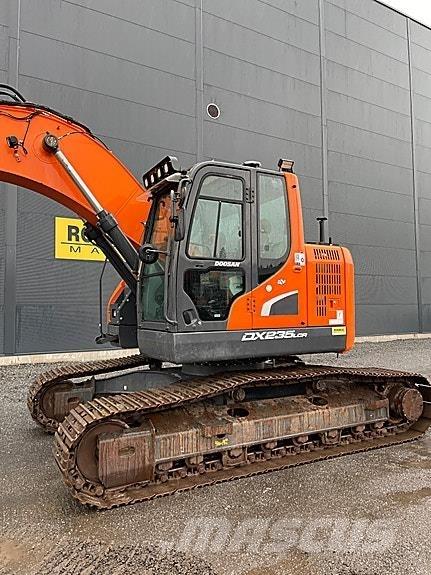 Doosan DX235LCR-5 履带挖掘机