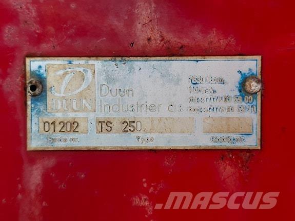 Duun TS 250 其他清扫车和扫雪车
