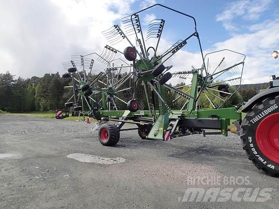 Fendt 12545 PRO. 料堆整形机