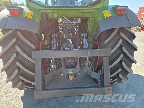 Fendt 211 拖拉机/农用车