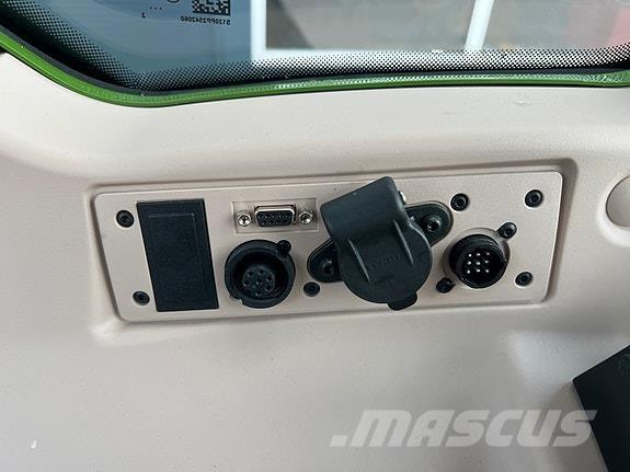 Fendt 211 Profi+ 拖拉机/农用车