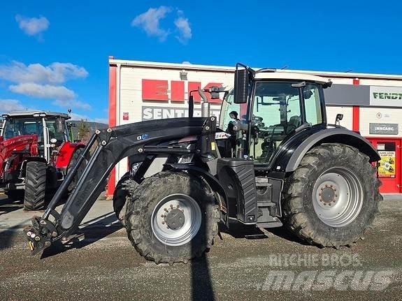 Fendt 724 S4 Profi 拖拉机/农用车